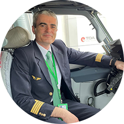 [Webinar] Enhance pilot decision-making with real-time avionics data ...