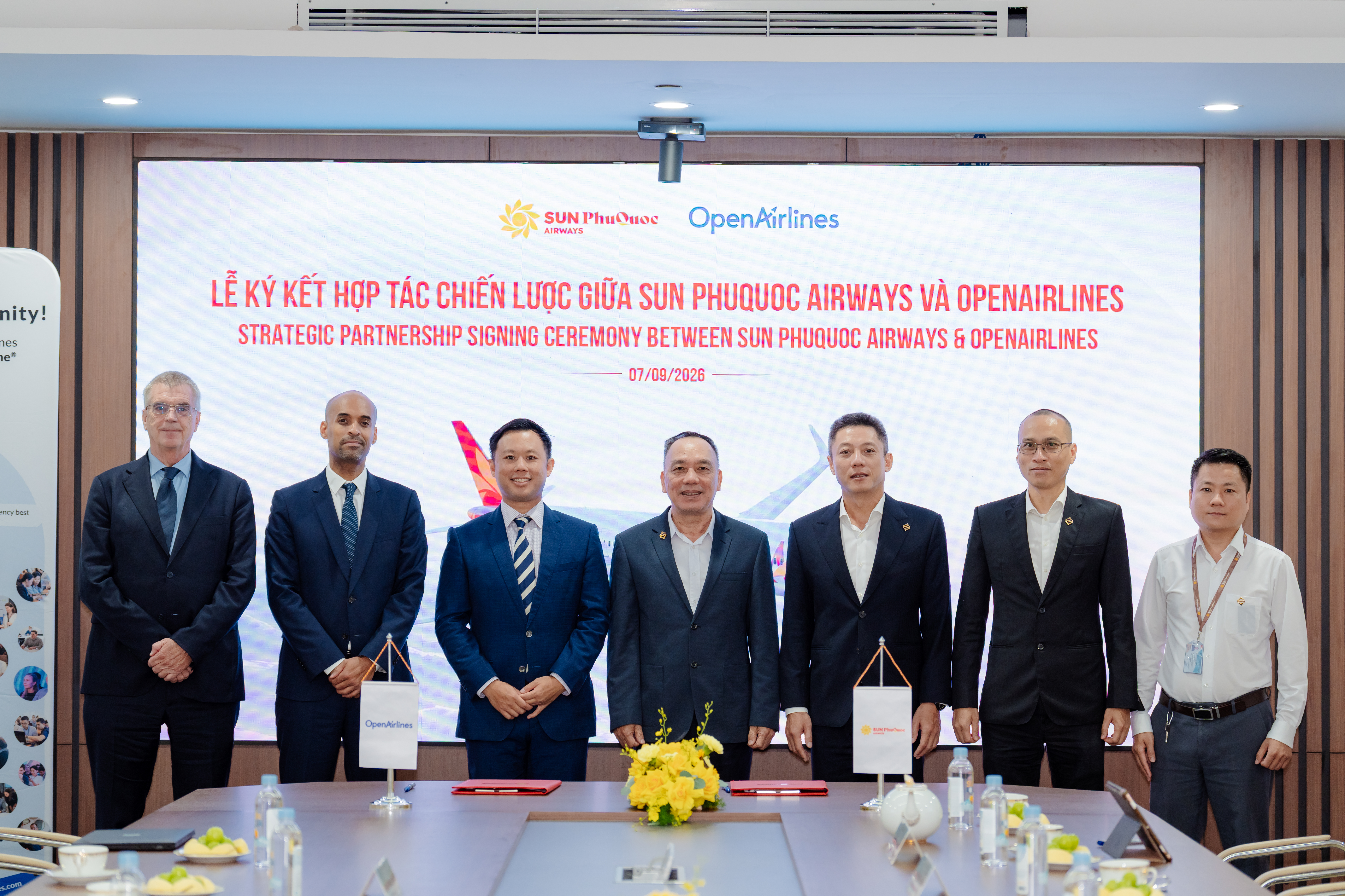 SunPhuQuoc-OpenAirlines