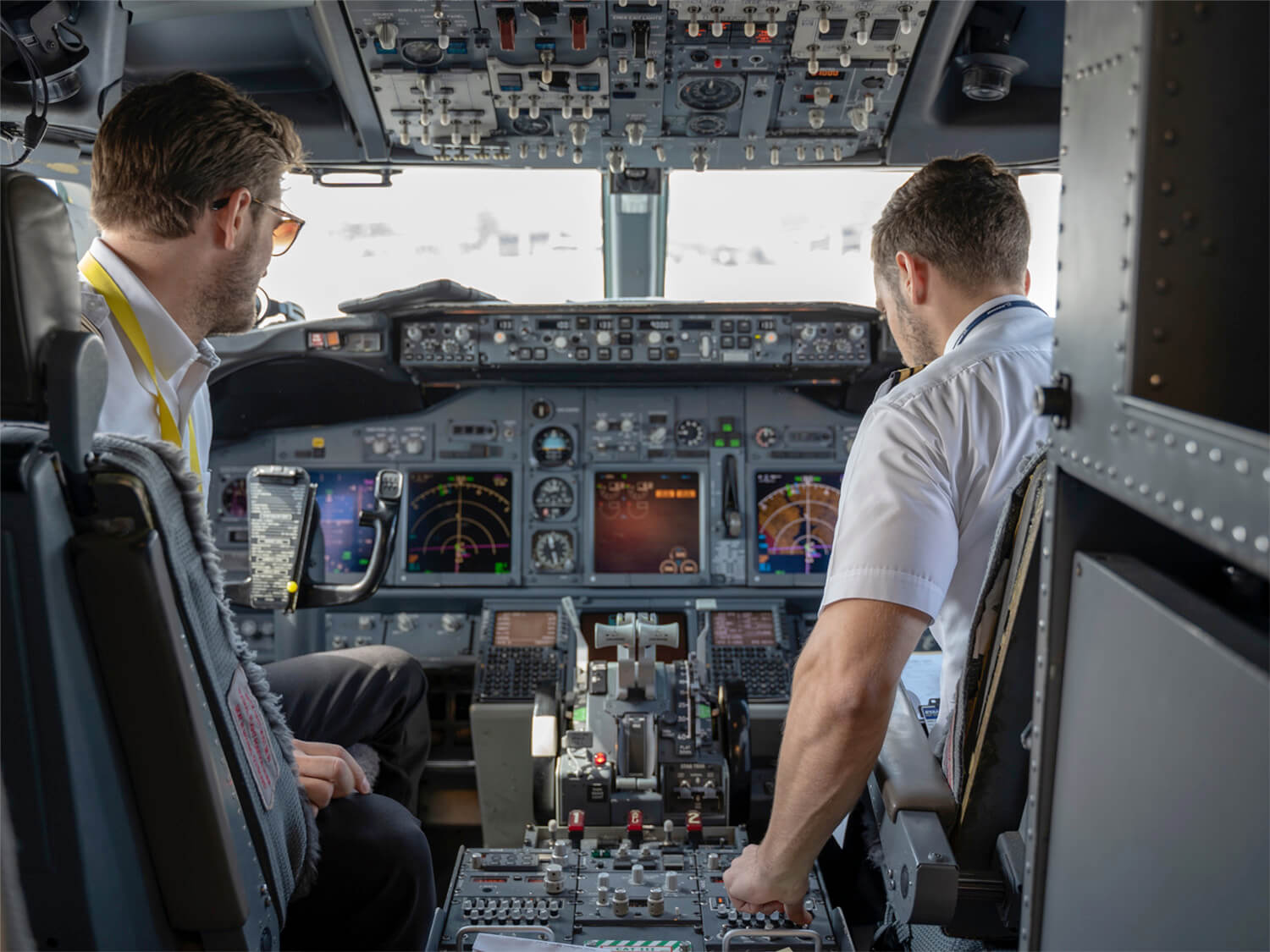 How Many Pilots Does It Take To Fly A Plane